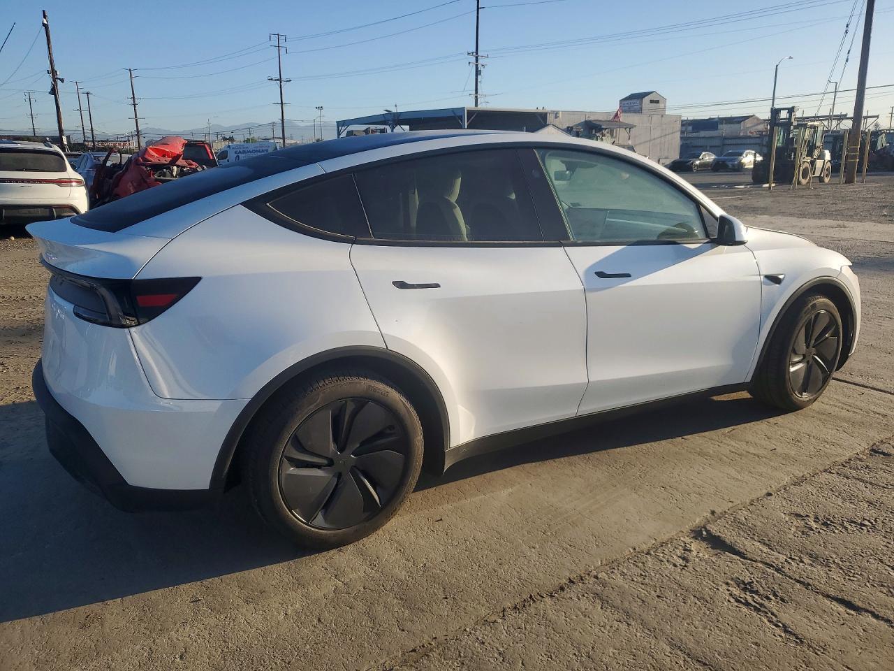2026 Tesla Model y