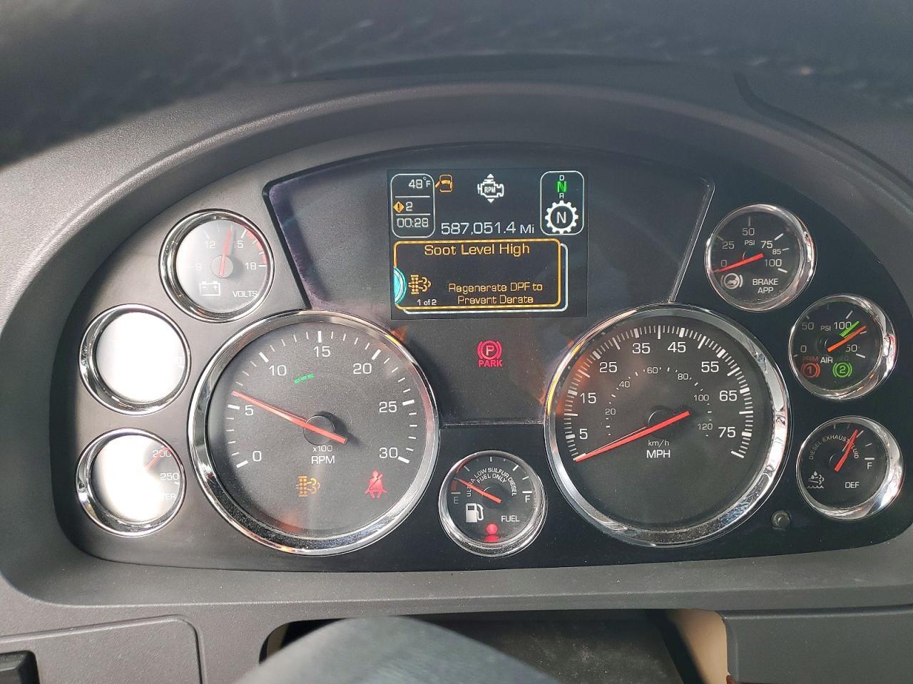 2020 Kenworth T680 Semi Truck