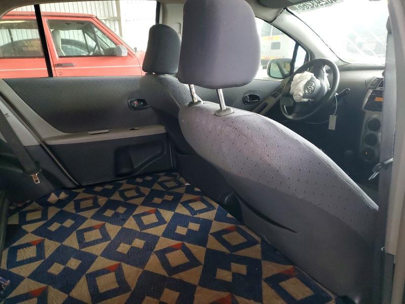 2011 Toyota Yaris Base