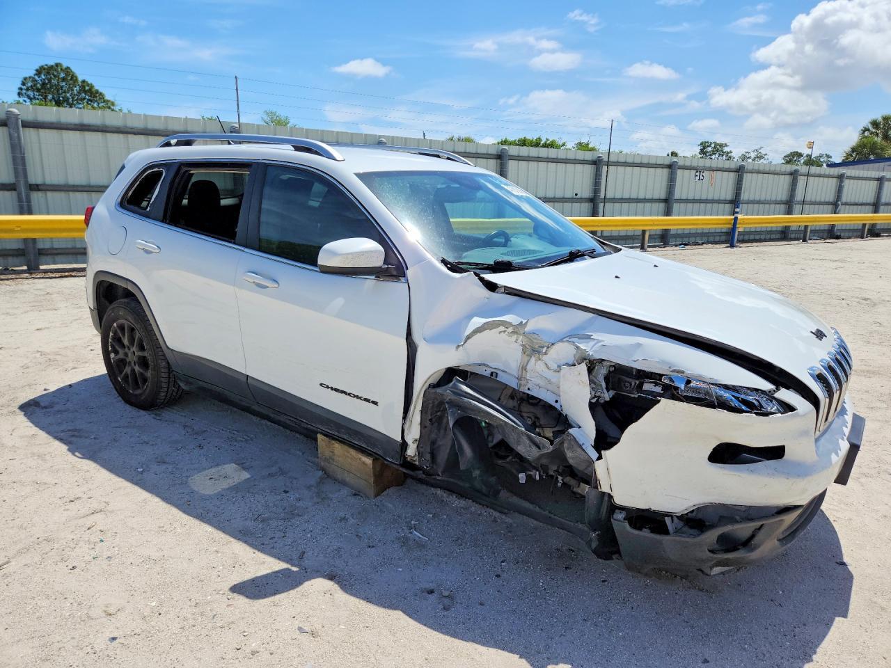 2017 Jeep Cherokee Latitude