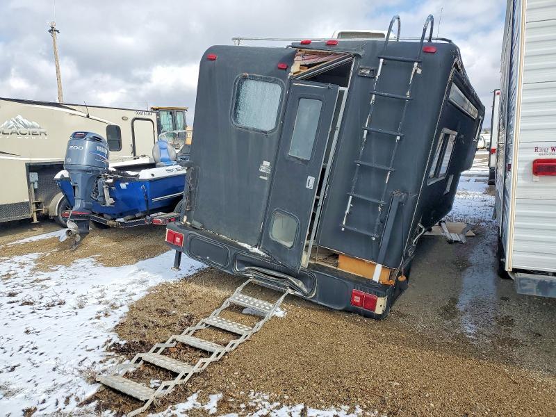 2000 Bigfoot Camper