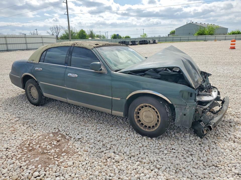 2000 Lincoln Town car Executive
