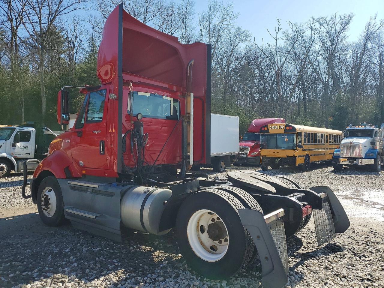 2016 International Prostar Semi Truck