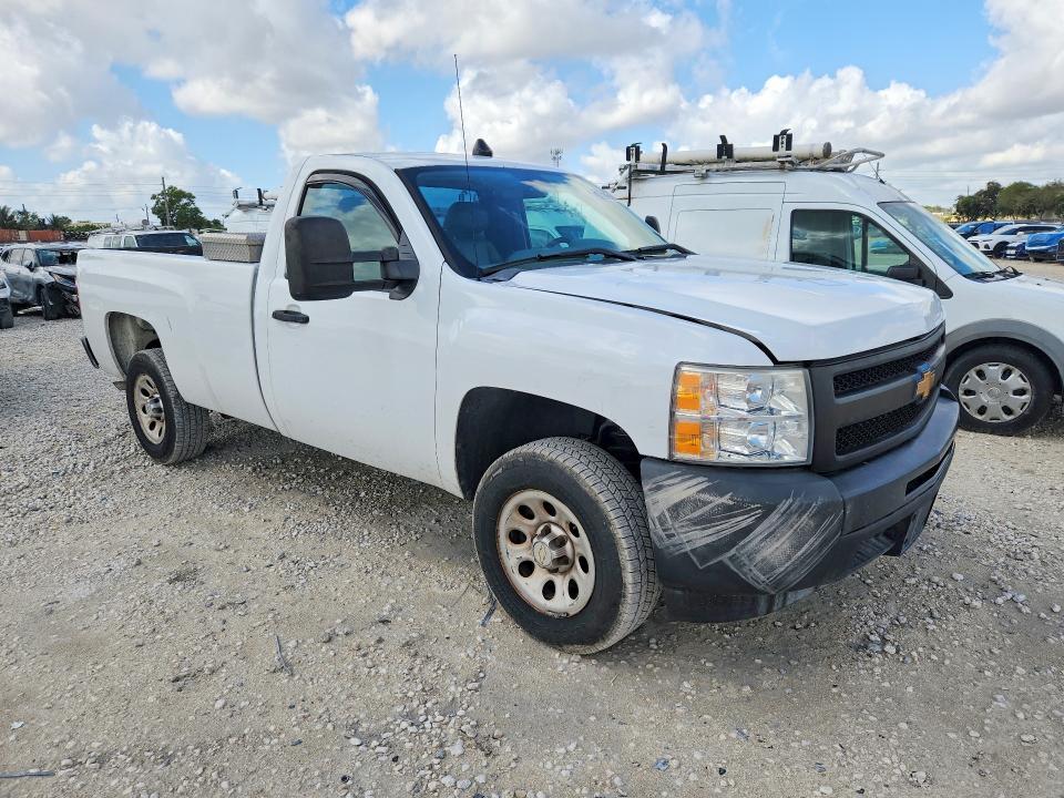 2013 Chev 1500 4X2 / Pickup