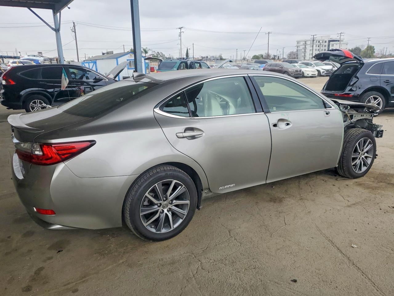 2017 Lexus Es 300h Base