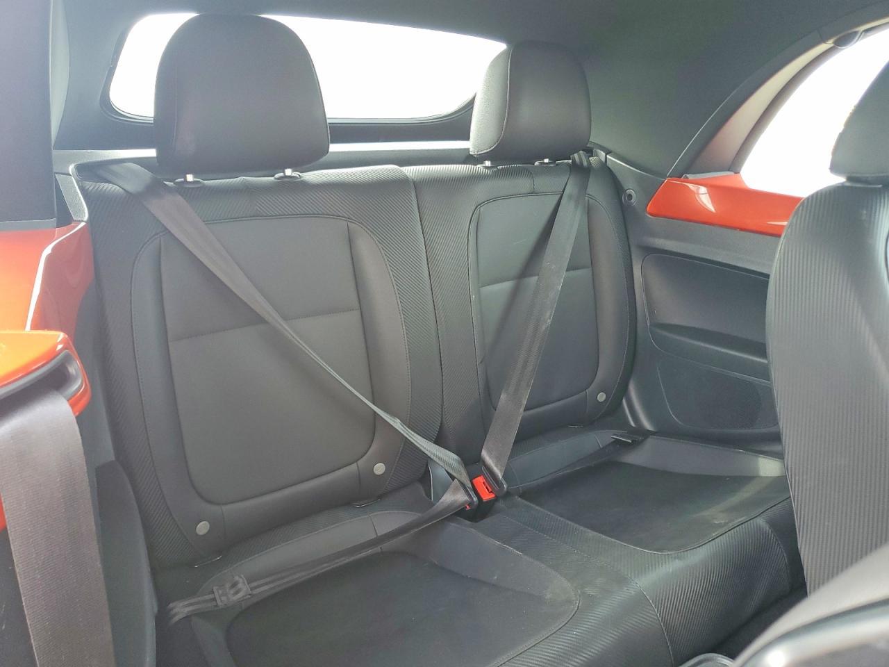 2016 Volkswagen Beetle s