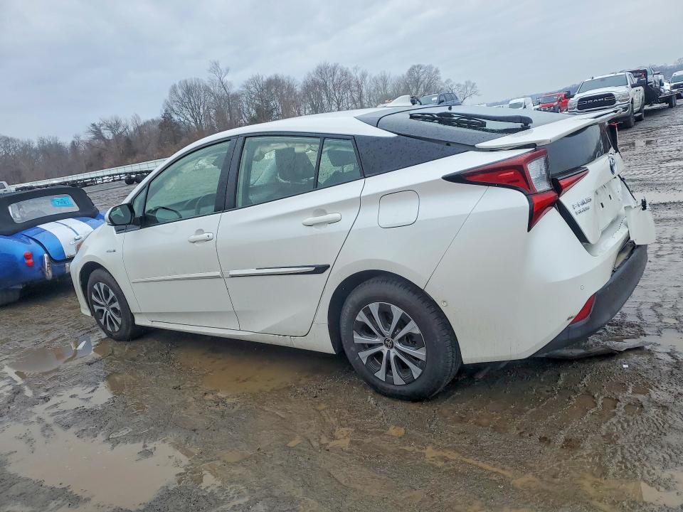 2019 Toyota Prius le Awd-e