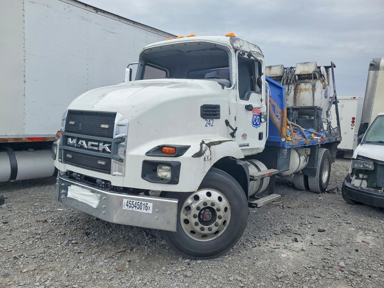 2025 Mack MD Flatbed Truck