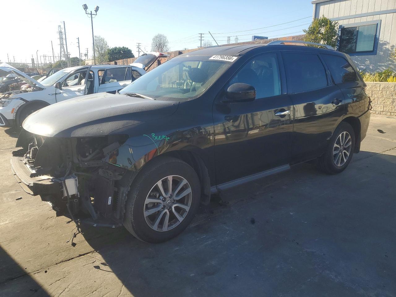2014 Nissan Pathfinder sv