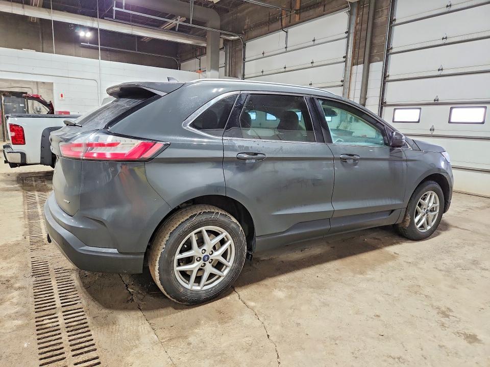 2021 Ford Edge sel