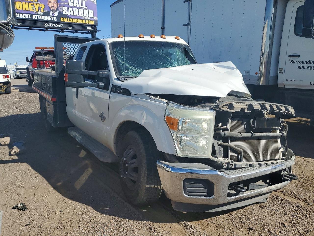 2015 Ford F350 Super Duty Flatbed Truck