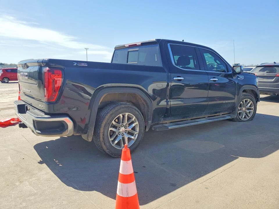 2021 GMC Sierra K1500 SLT