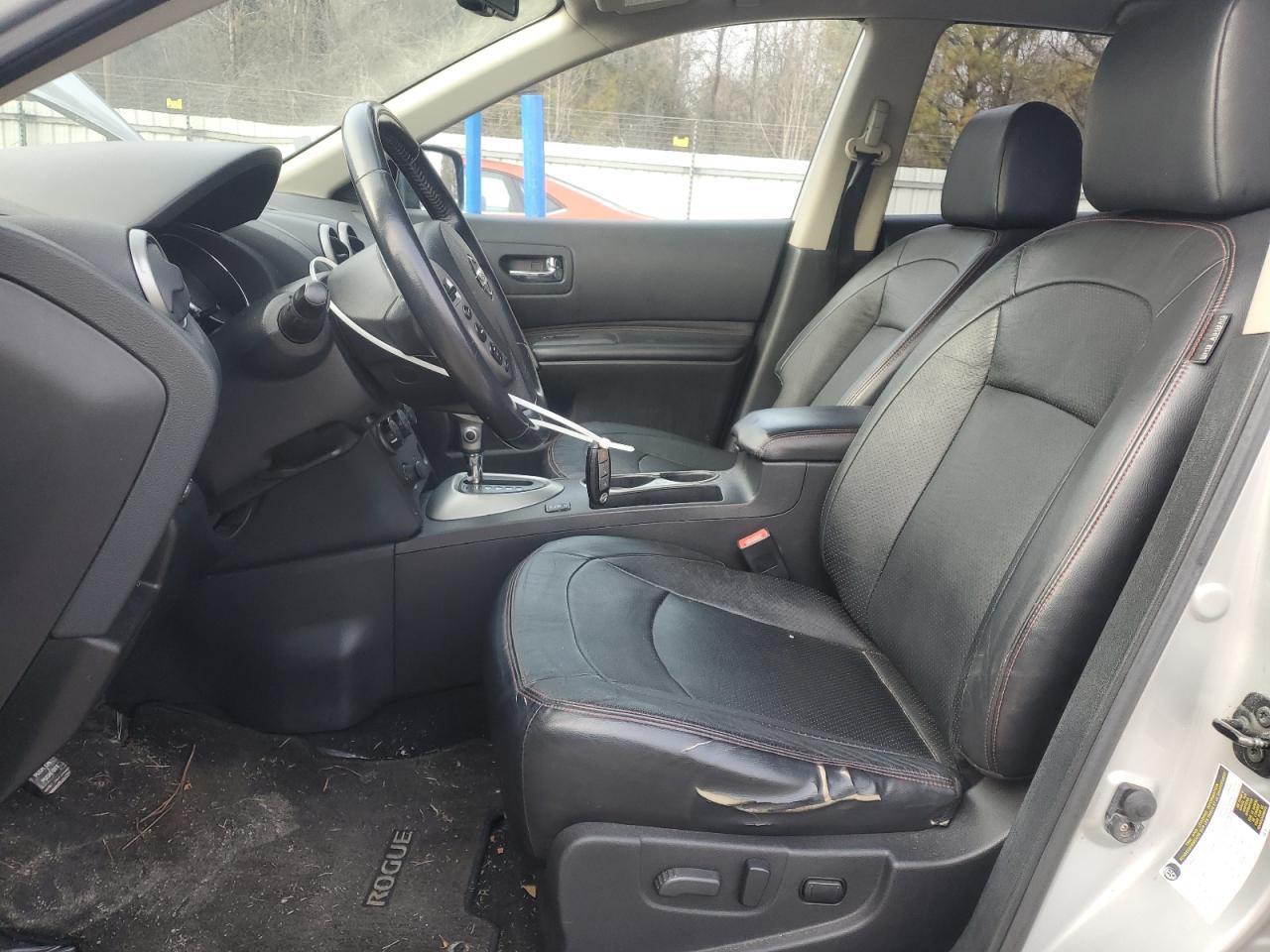 2011 Nissan Rogue s