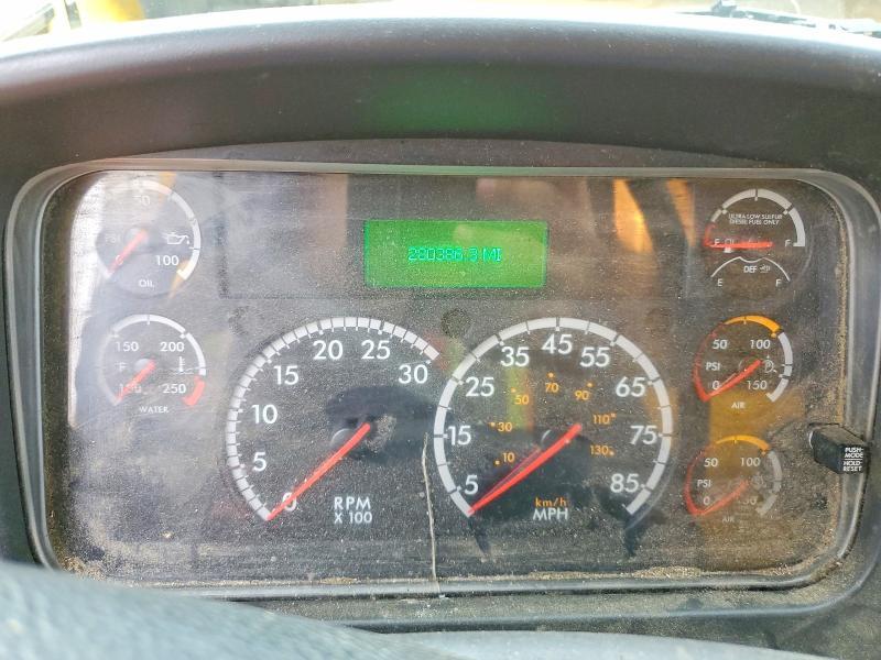 2017 Freigliner 2017 Freightliner Business Class M2 BOX Truck