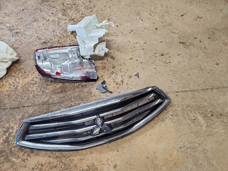 2019 Mitsubishi Mirage G4 es