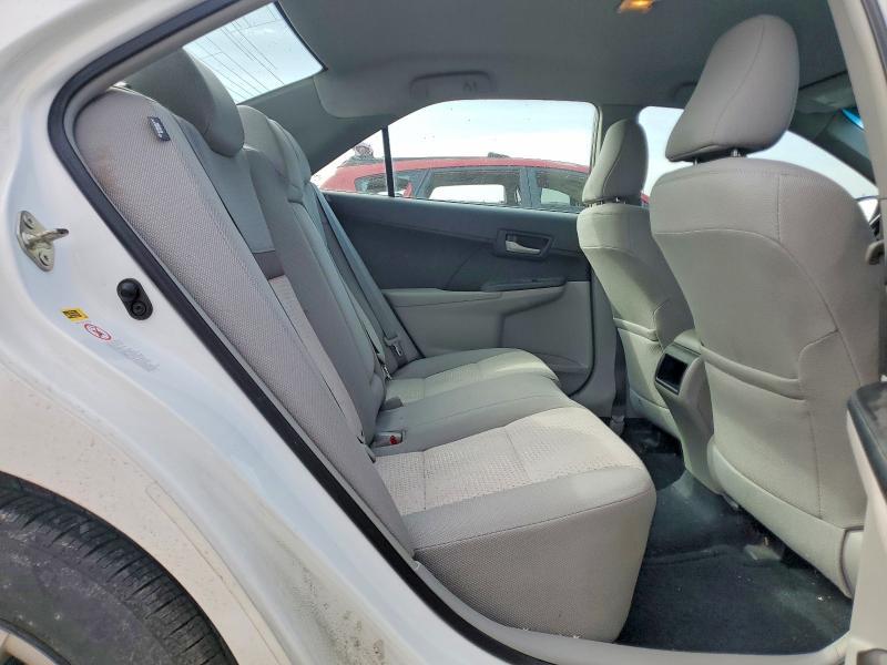 2014 Toyota Camry le