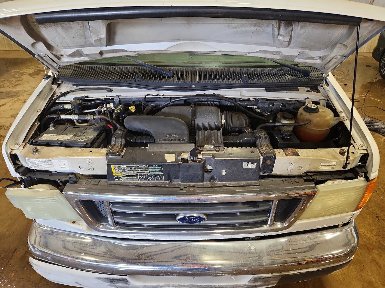 2003 Ford Econoline E350 Super Duty Wagon