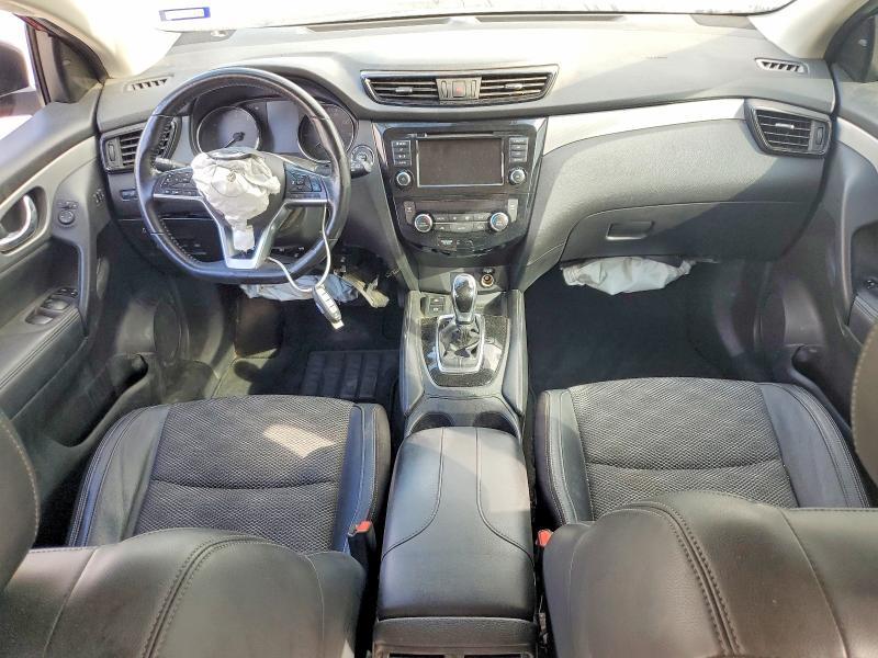 2020 Nissan Rogue Sport sv