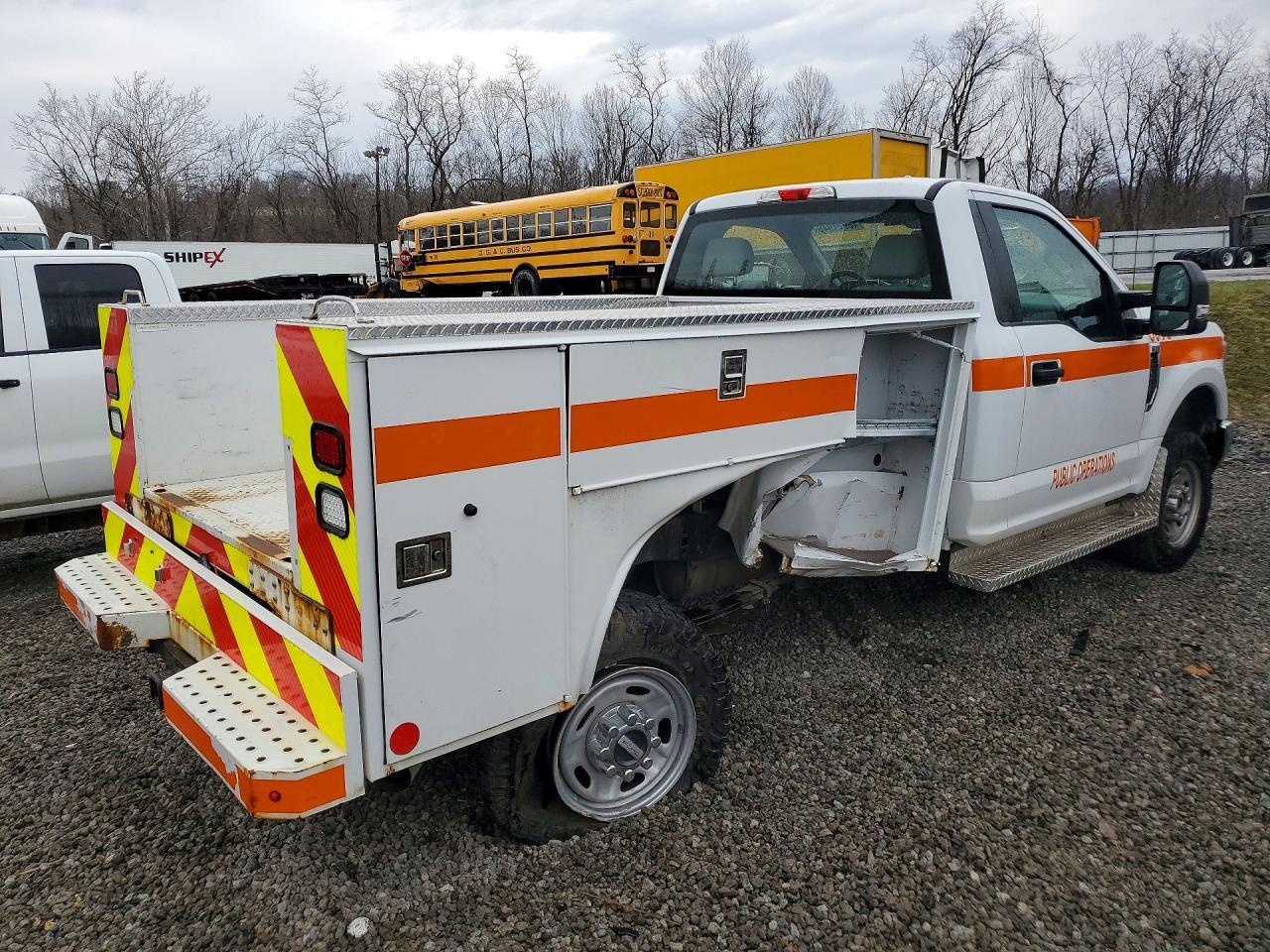 2017 Ford F250 Super Duty Utility / Service Truck