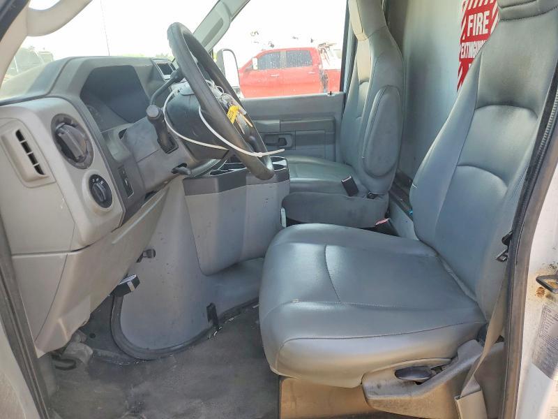 2013 Ford E350 BOX Truck