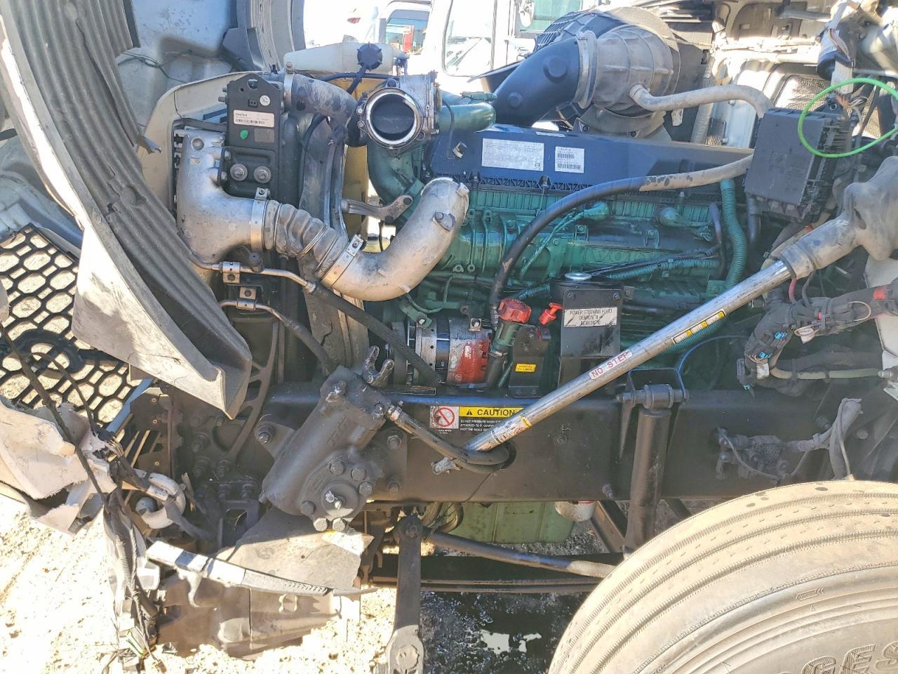 2022 Volv O VNL Semi Truck