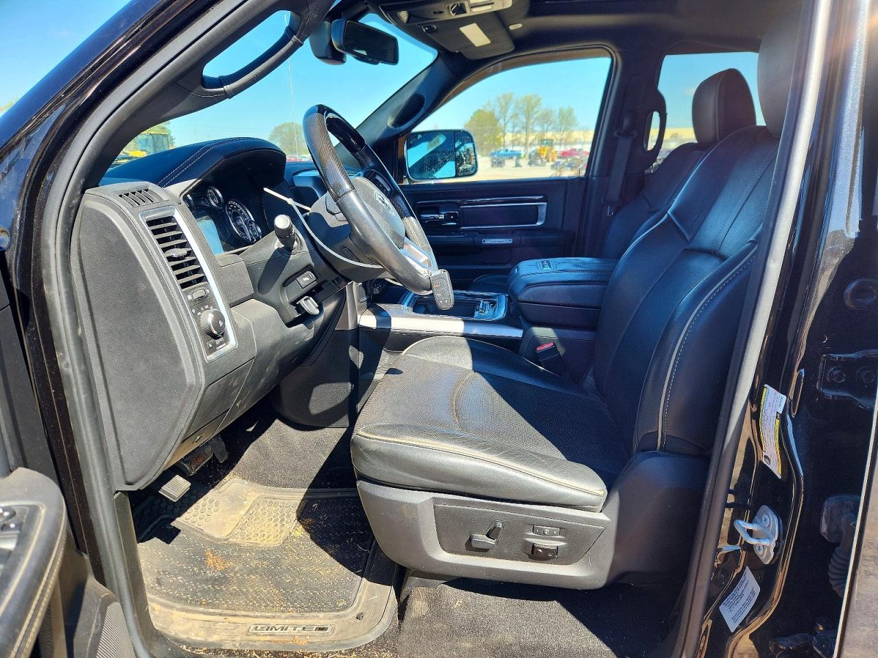 2017 Dodge RAM 3500 Flatbed Truck