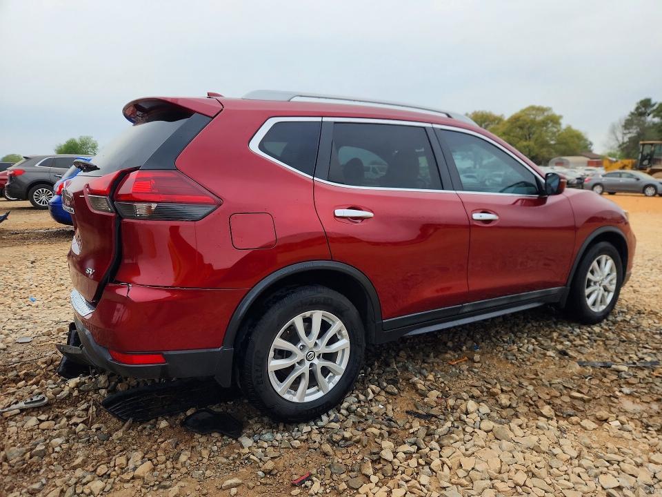 2018 Nissan Rogue sv