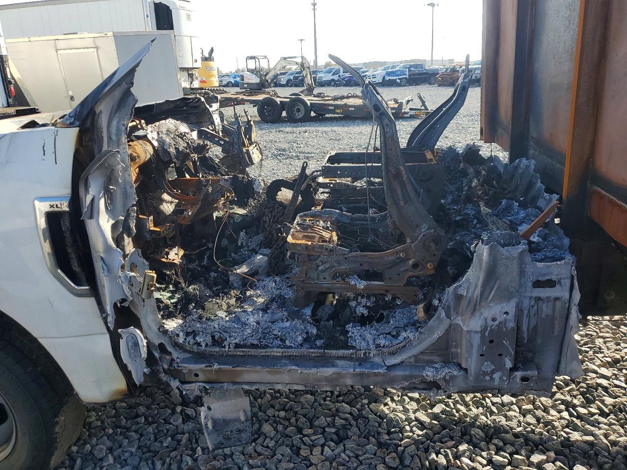 2017 Ford F350 Super Duty Dump Truck