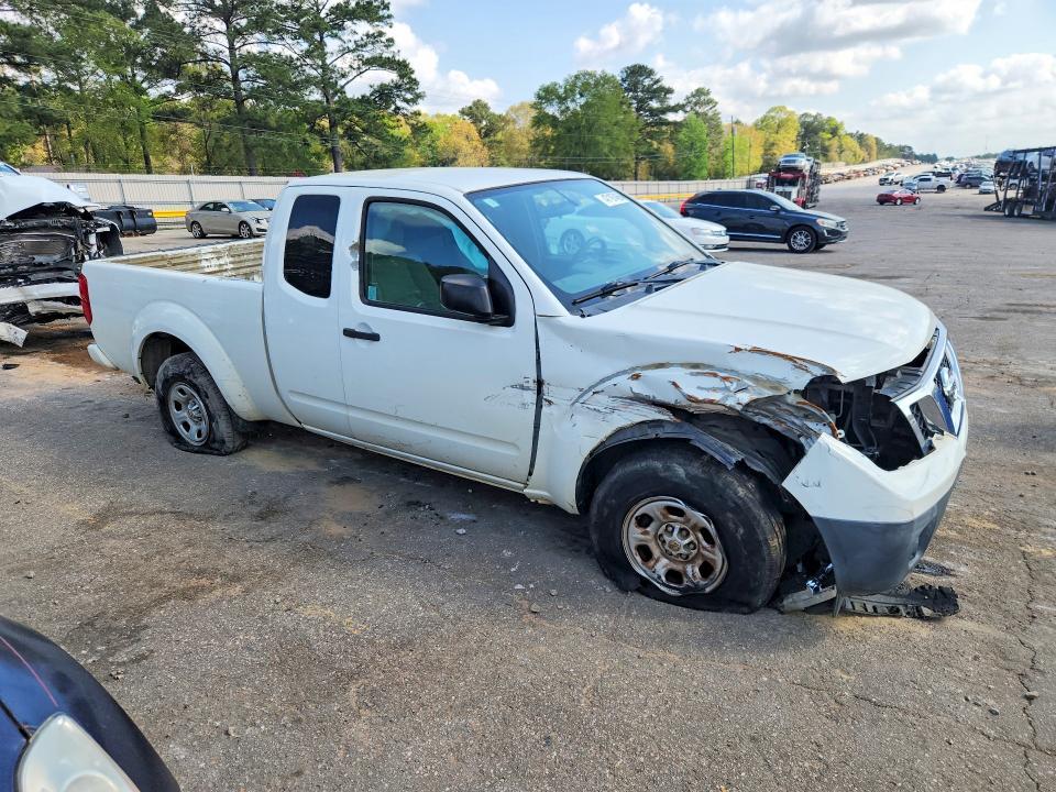 2017 Nissan Frontier s
