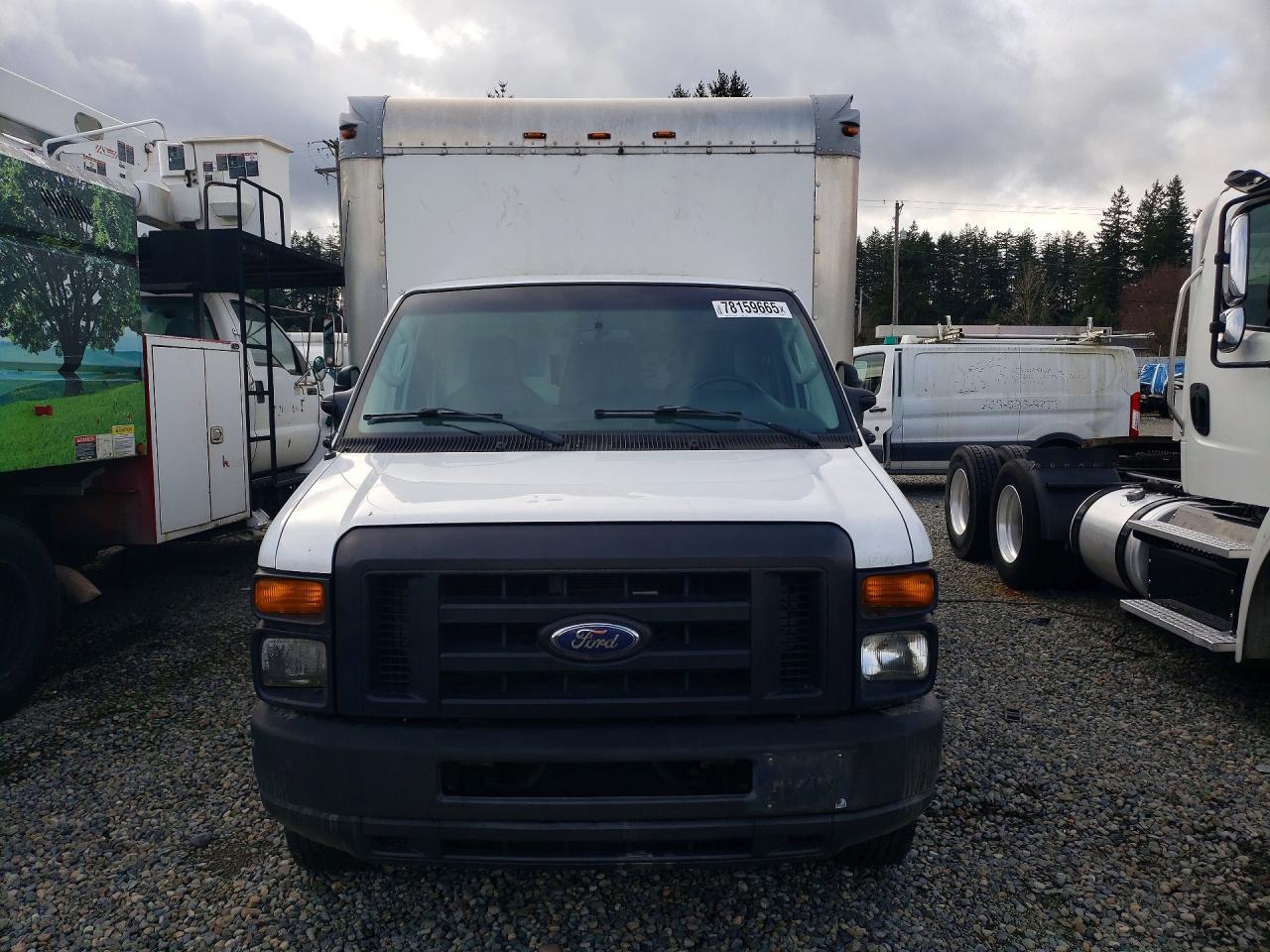 2011 Ford F350 BOX Truck