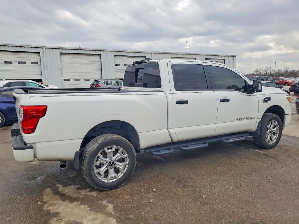 2023 Nissan Titan XD SV