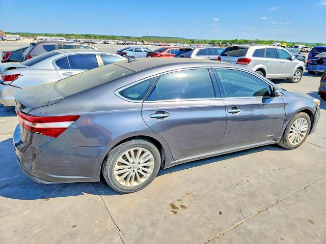 2013 Toyota Avalon Hybrid Limited