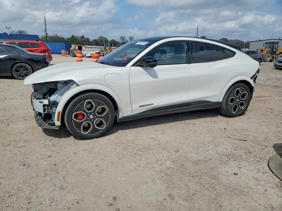 2023 Ford Mustang Mach-e gt