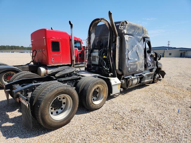 2020 Freightliner Cascadia 126