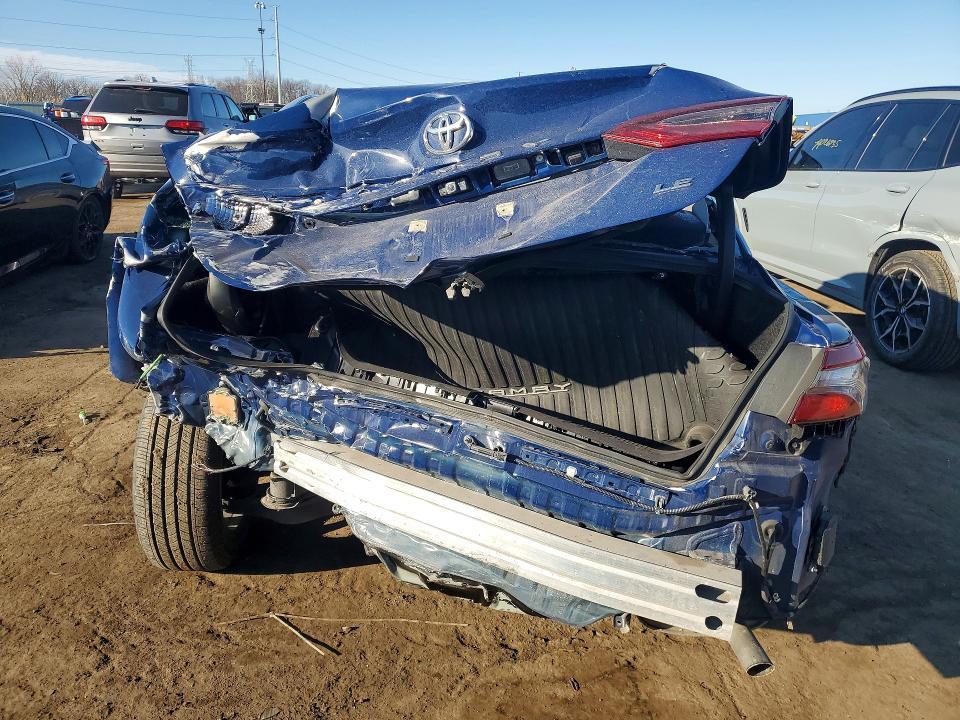 2023 Toyota Camry le