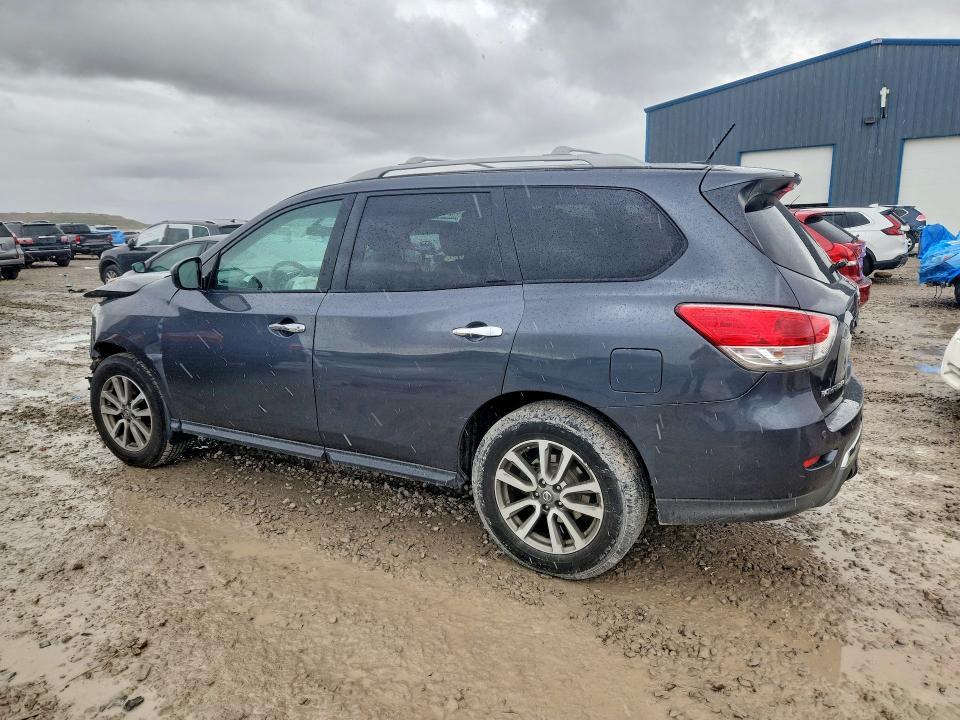 2014 Nissan Pathfinder sv