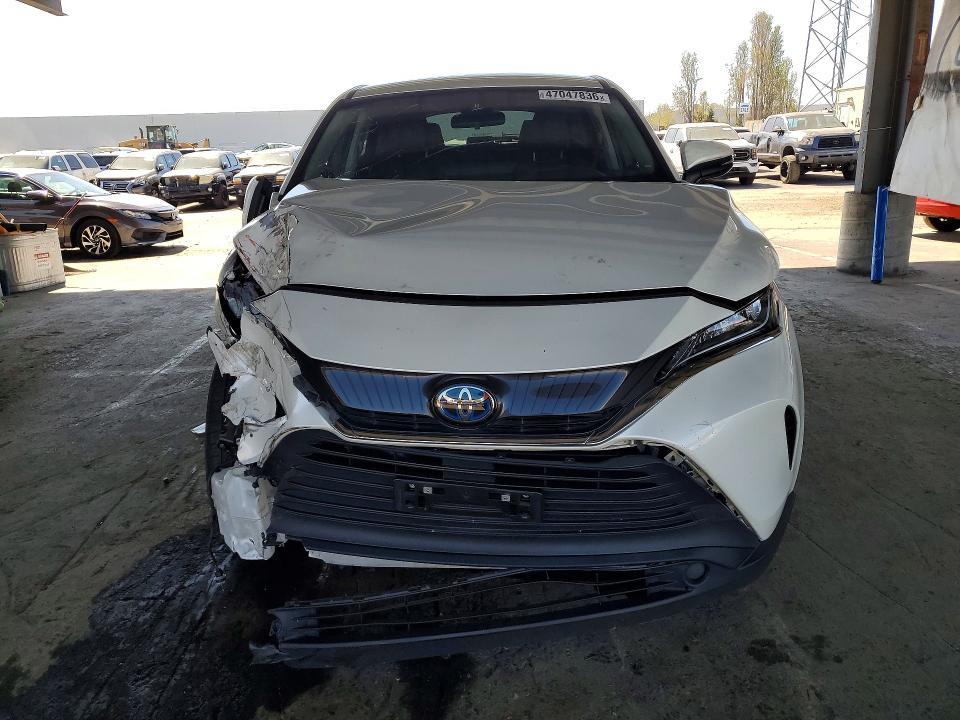 2021 Toyota Venza le