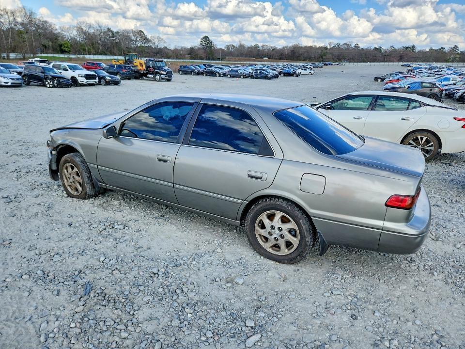 1999 Toyota Camry le V6