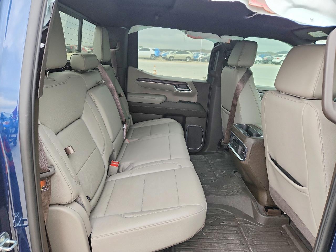 2023 GMC Sierra K1500 SLT