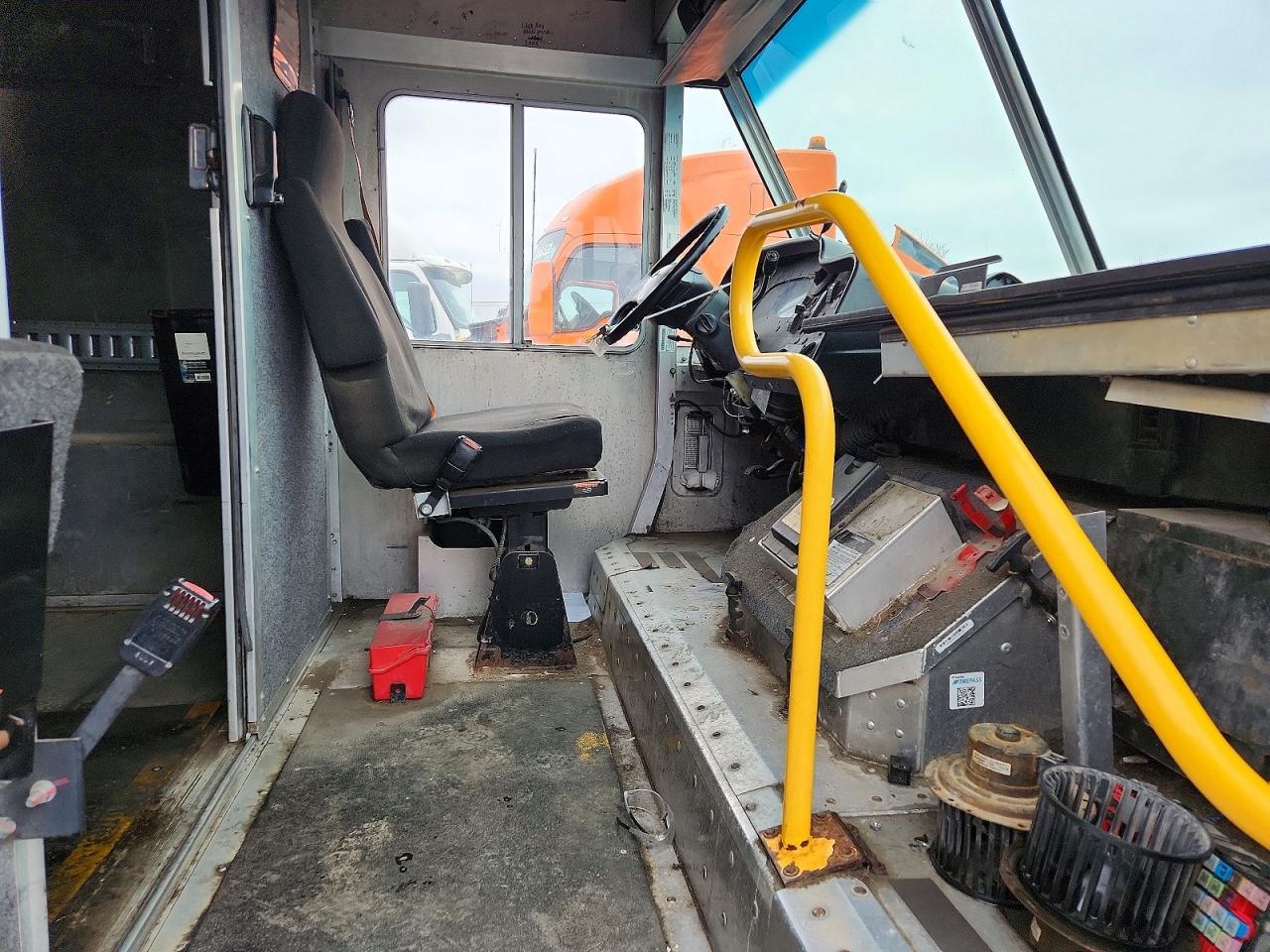 2016 Ford F59 Delivery Truck