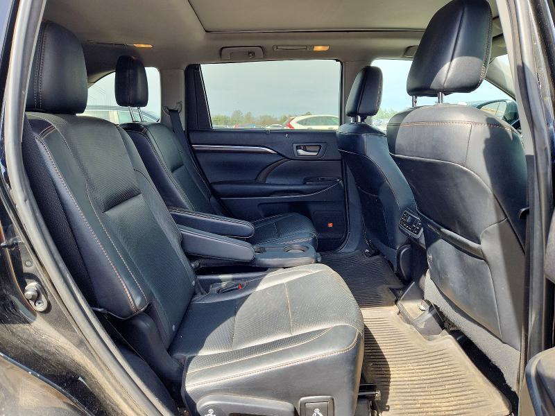 2016 Toyota Highlander Limited Platinum