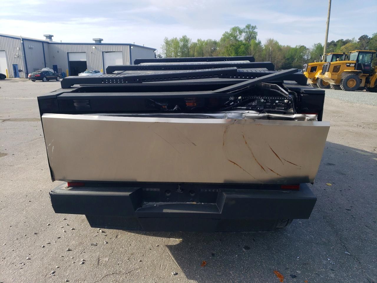 2025 Tesla Cybertruck