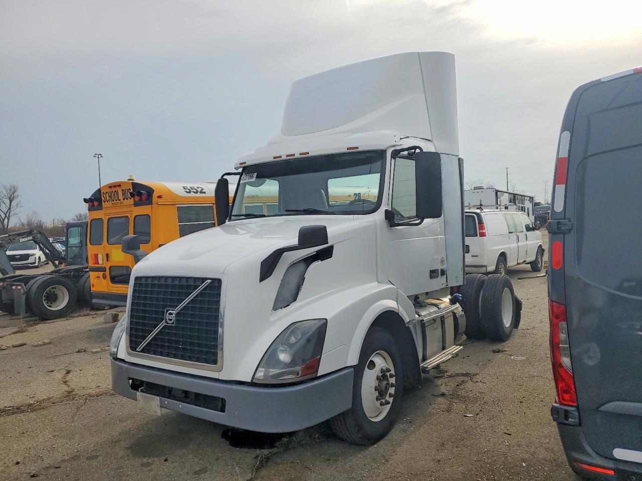 2017 Volvo VNL Semi Truck
