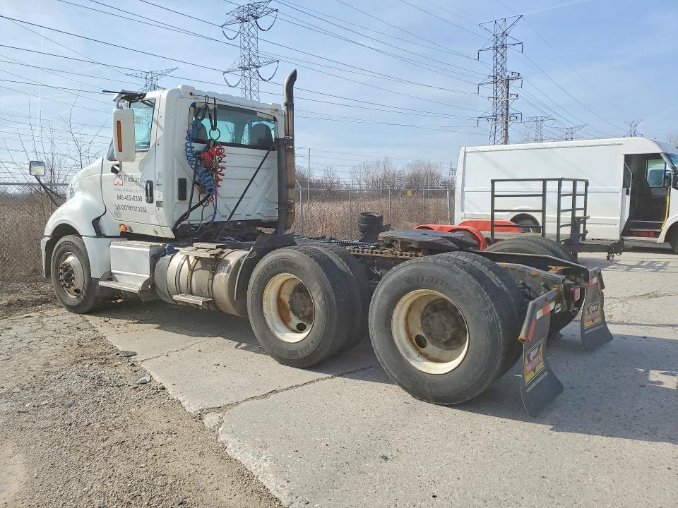 2016 International Prostar Semi Truck