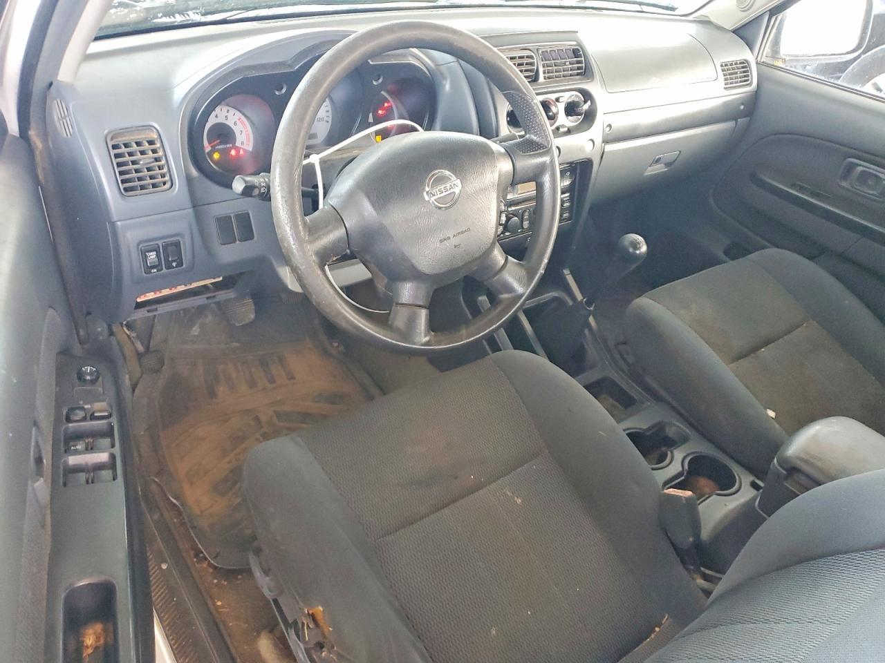2004 Nissan Frontier XE-V6