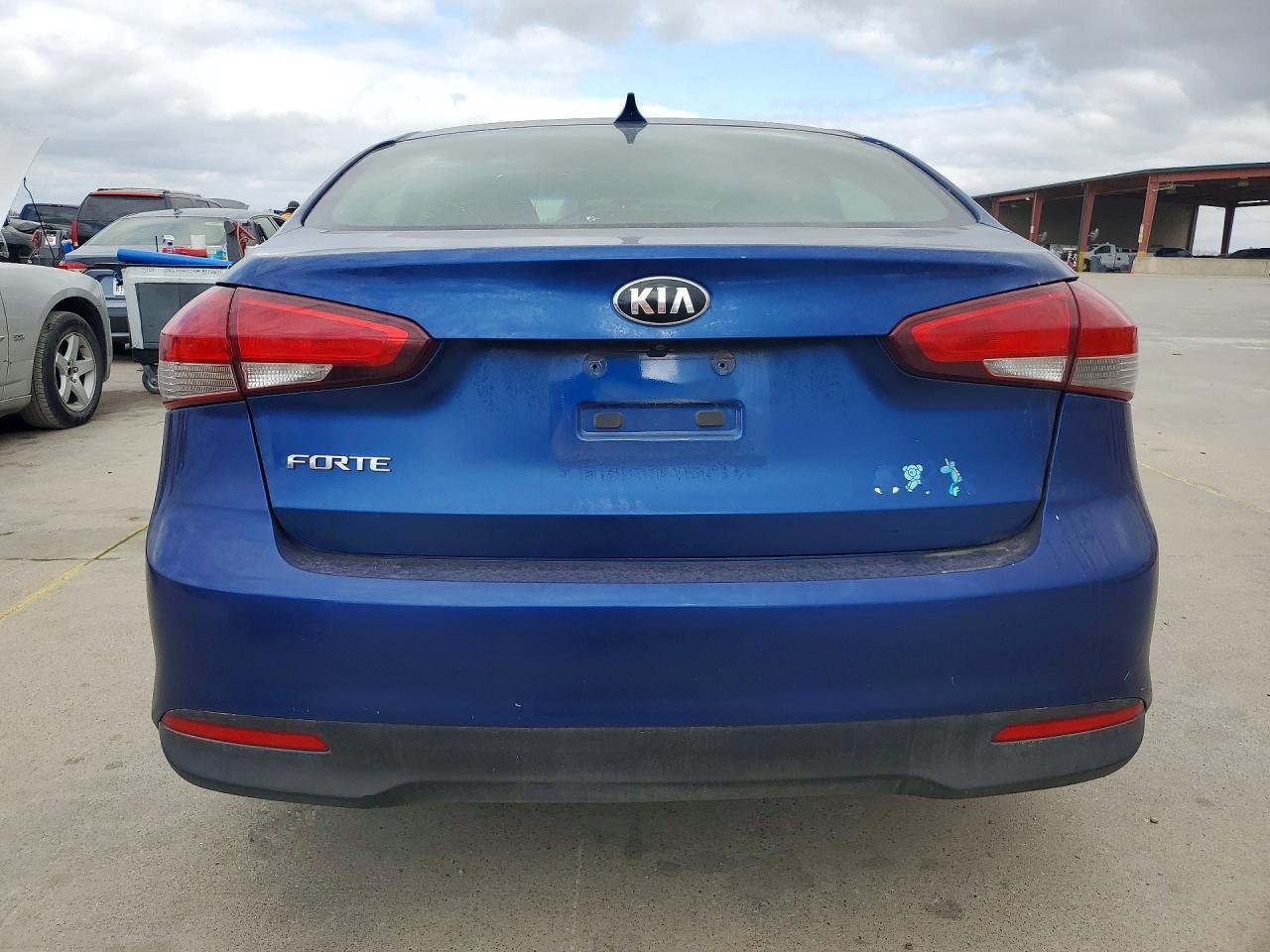 2018 KIA Forte lx