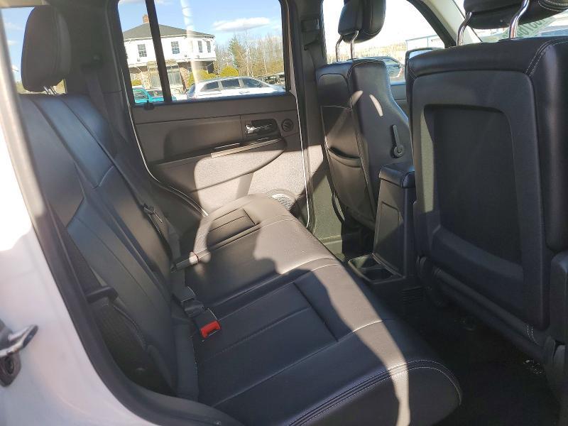 2012 Jeep Liberty jet