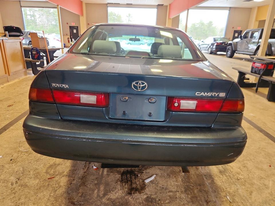 1997 Toyota Camry le