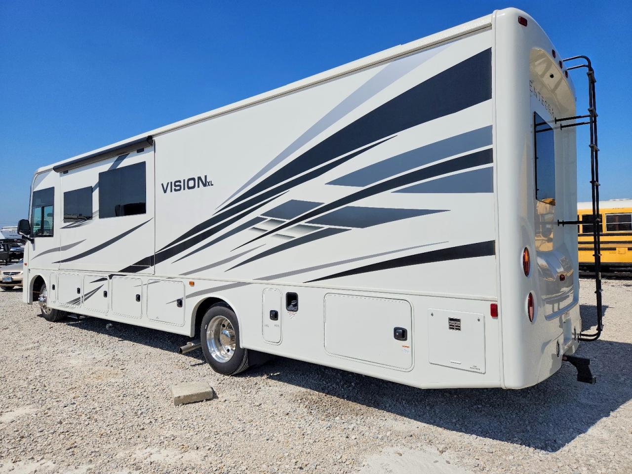 2024 Entegcoach 2023 Entegra Vision RV