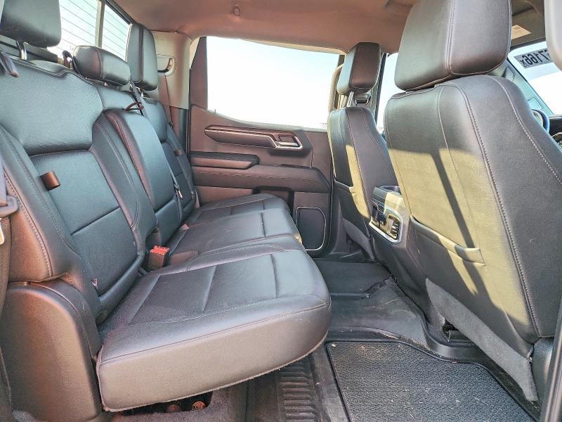 2022 GMC Sierra K1500 SLT